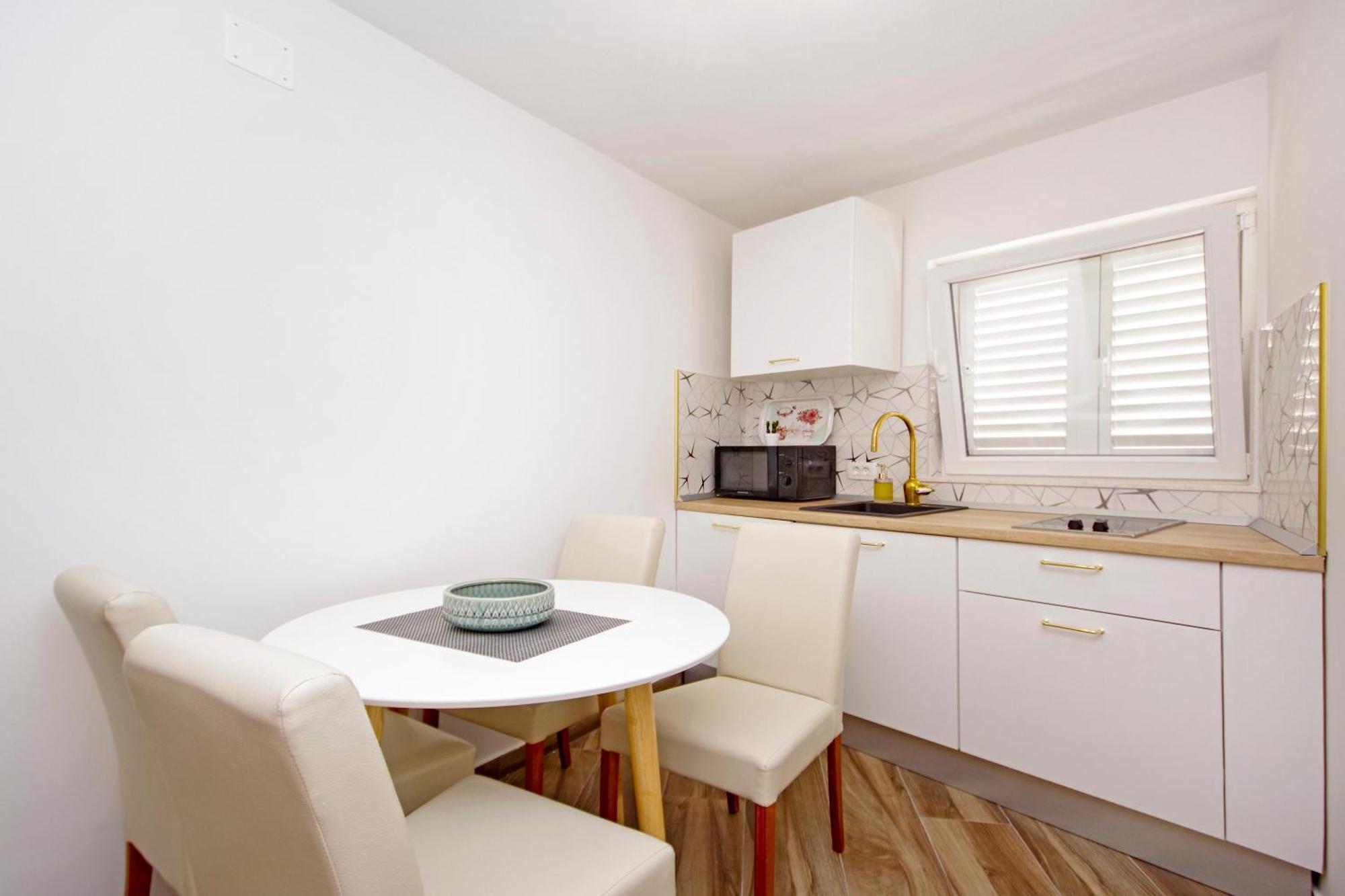 Apartments Roma Baška Voda المظهر الخارجي الصورة