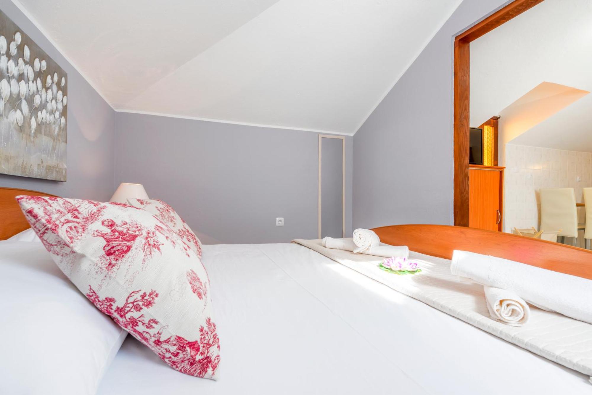 Apartments Roma Baška Voda المظهر الخارجي الصورة