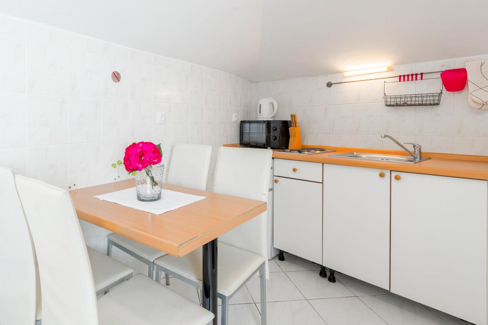 Apartments Roma Baška Voda المظهر الخارجي الصورة